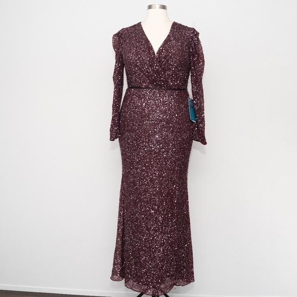 Mac Duggal. Puff Shoulder Sequined Surplice Gown. - Picture 2 of 16